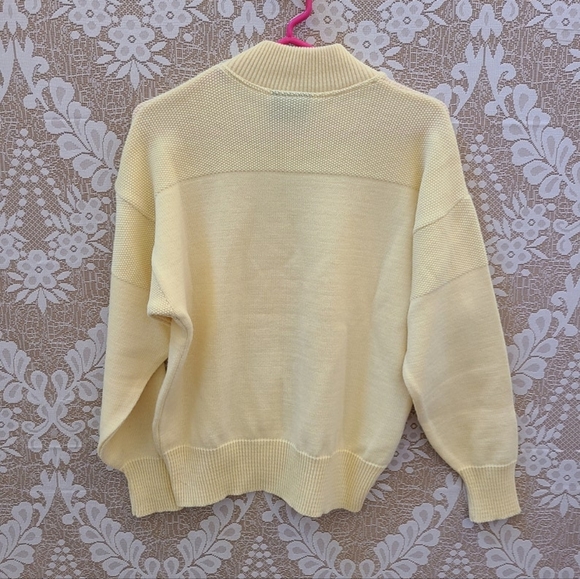 LIDO SPORTS Ladies Vintage NWOT Pale Light Yellow 100% Wool Sweater Medium - Picture 5 of 6